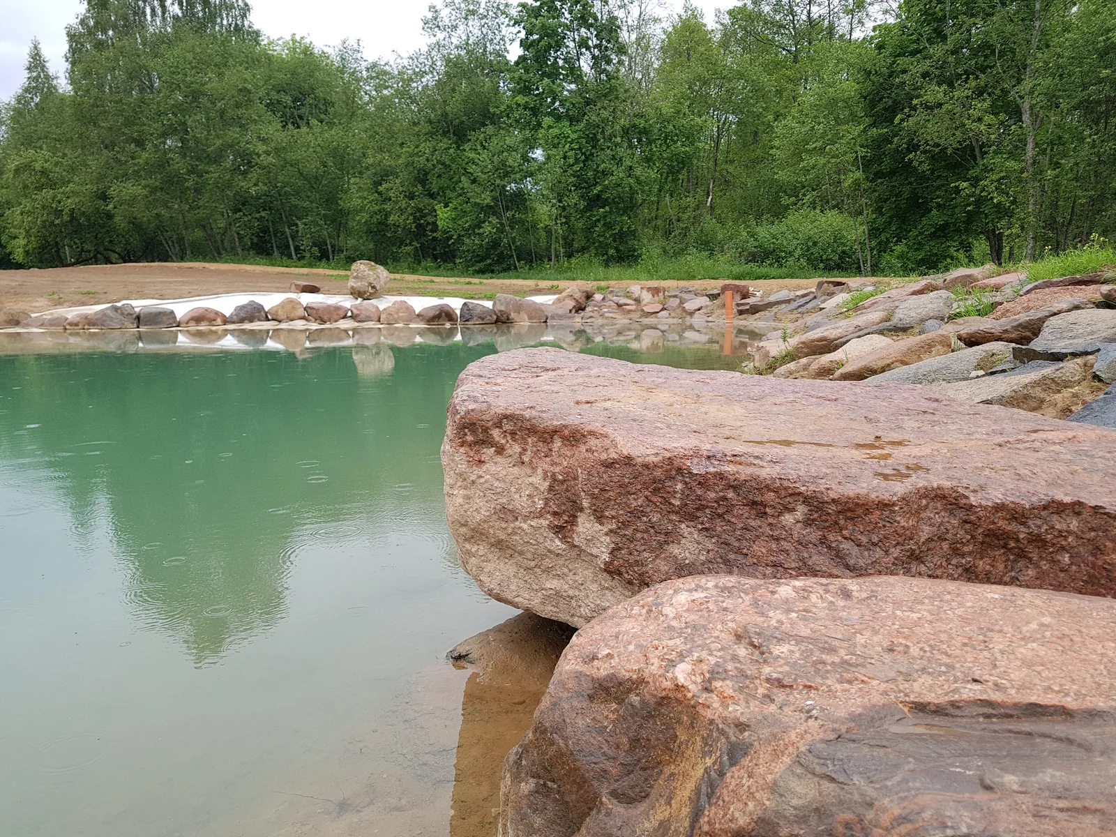 Akmenų pakrantės detalė